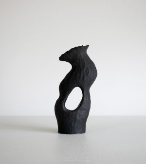 Kerryn Levy - Onishi Vase 19.36 - Ceramic Sculptures