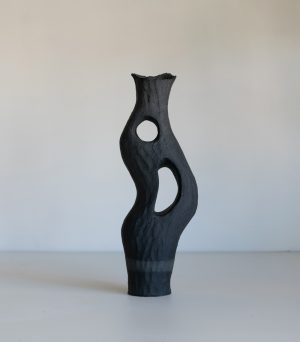 Kerryn Levy - Onishi Vase 20.27 - Ceramic Sculpture