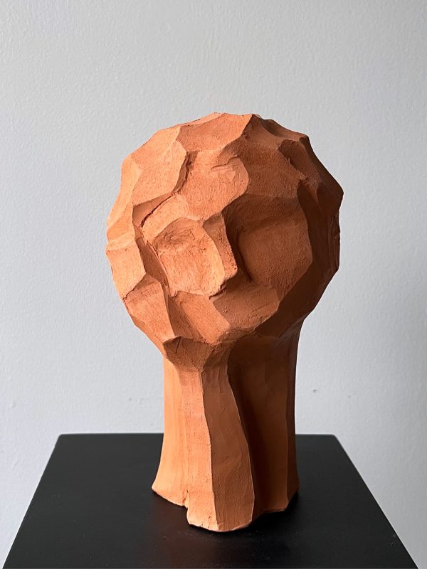 Tahlia - Kristiina Engelin - Sculpture - Darlings