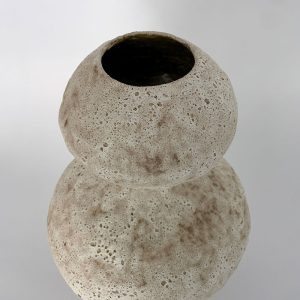 Katarina Wells - ceramic sculpture - hourglass shape vessel