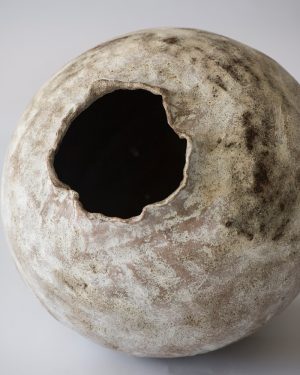 Amanda Schunker, Lichen Rock, ceramic pot