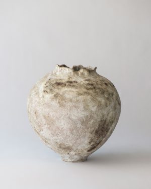 Amanda Schunker, Lichen Rock, ceramic pot