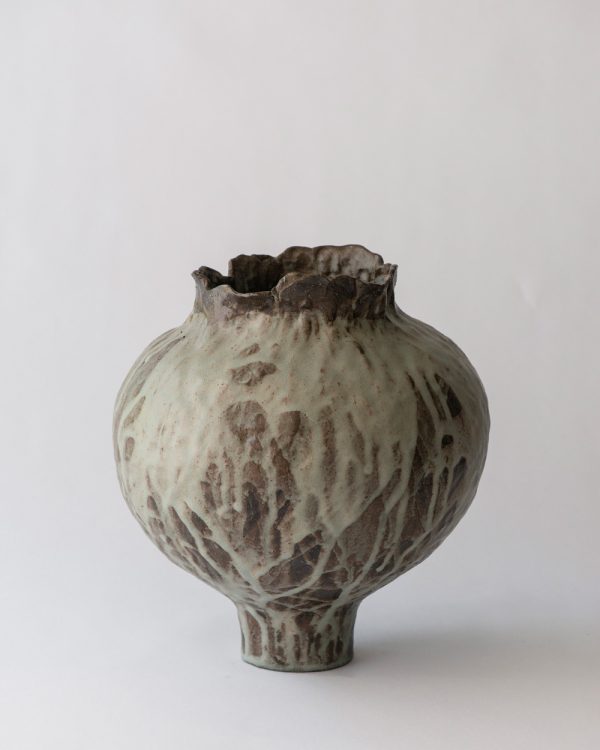 Amanda Schunker, Retreating Tide, ceramic pot