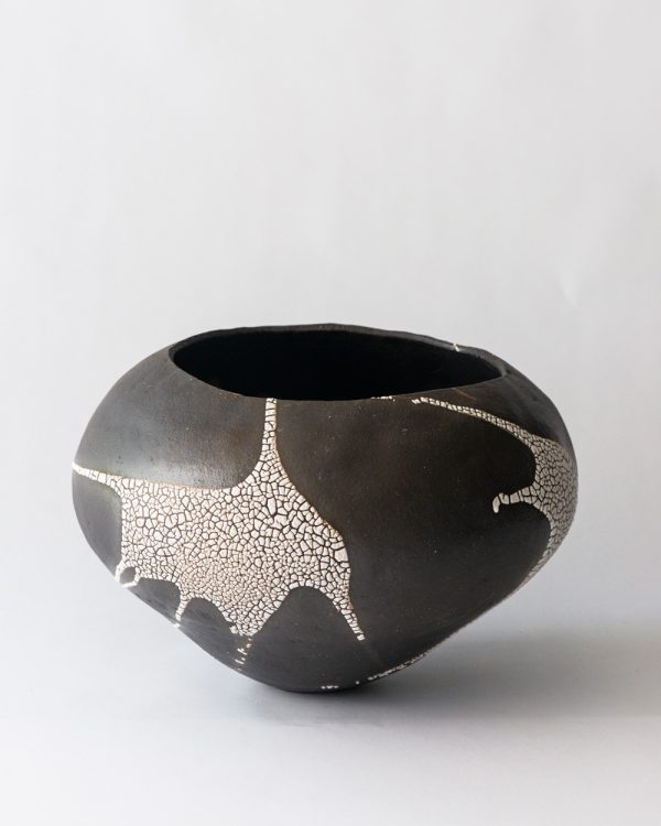 Amanda Schunker, Splash, ceramic pot