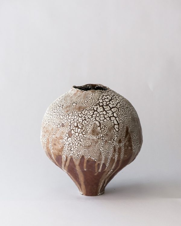 Amanda Schunker, Mud Crack, ceramic pot