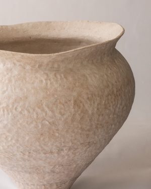 Amanda Schunker, Shell, ceramic pot