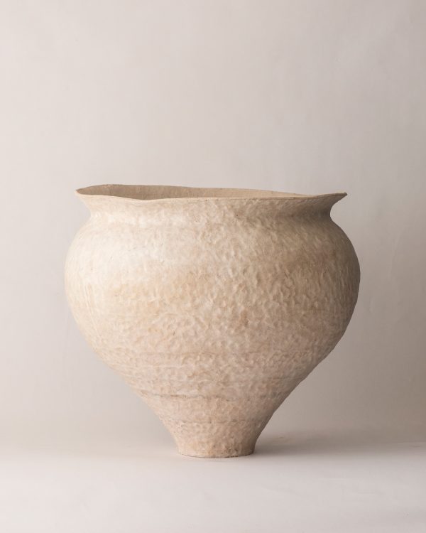 Amanda Schunker, Shell, ceramic pot